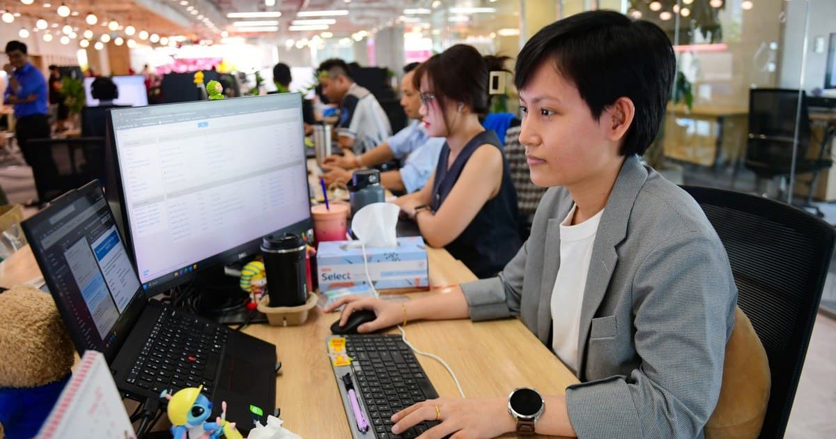 Doanh nghiệp Việt đầu tư mạnh vào AI nhưng vẫn nghẽn: đường từ thử nghiệm đến quy mô