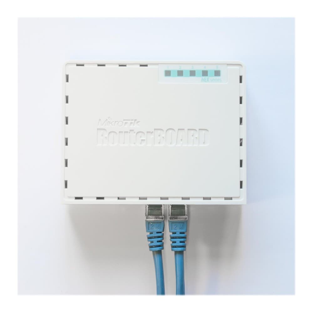 Thiết bị cân bằng tải Router MikroTik RB750Gr3