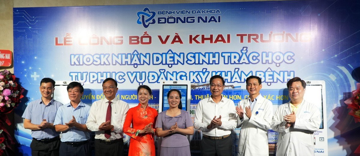 Kiosk sinh trắc học phục vụ đăng ký khám bệnh không giấy tờ tại bệnh viện