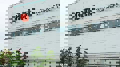 FUJIFILM đã mua lại mảng nào của Fuji Xerox?