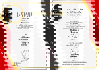 Chứng nhận phân phối từ TTR Entertainment